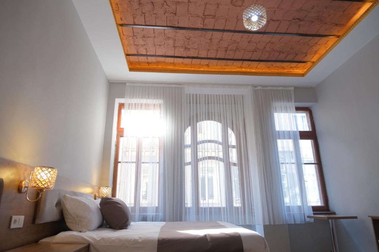 Adamantides Hotel イスタンブール エクステリア 写真