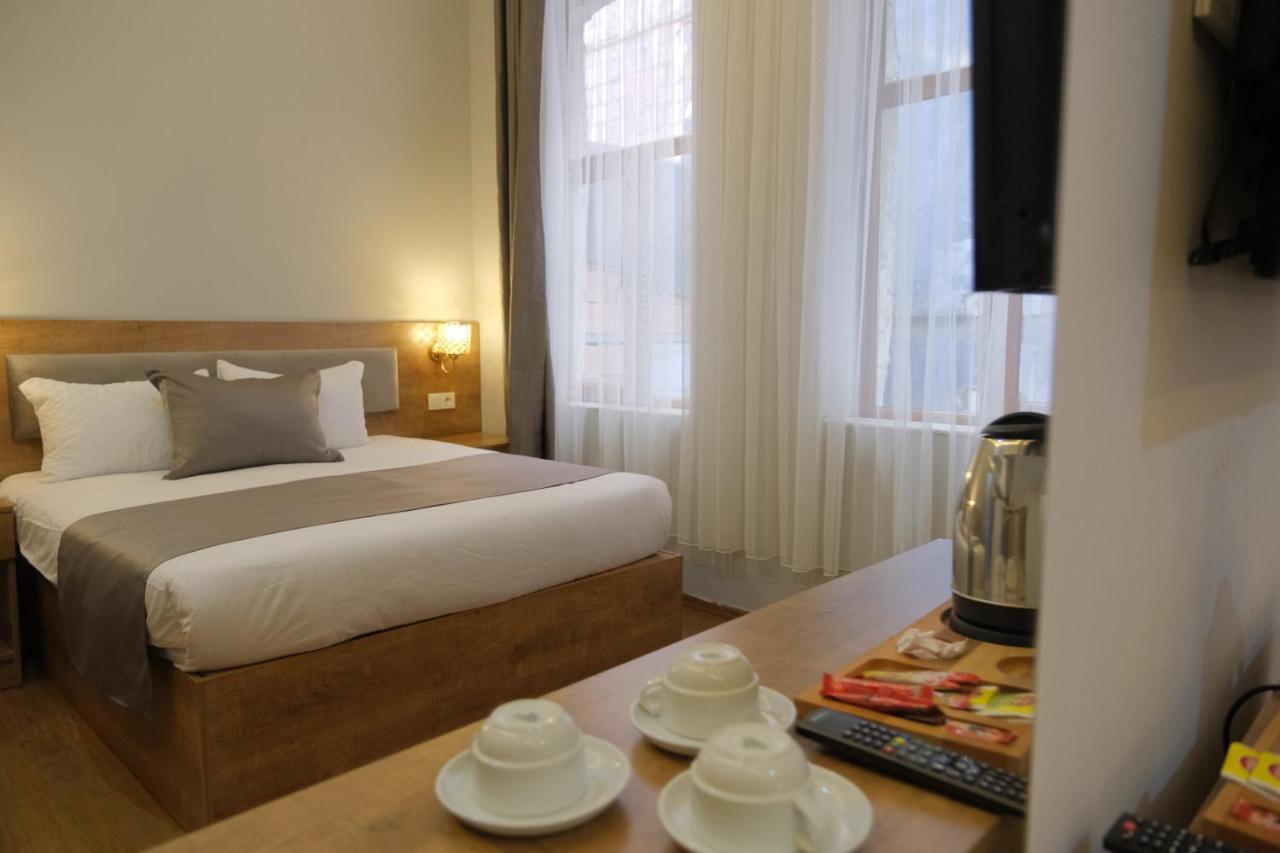 Adamantides Hotel イスタンブール エクステリア 写真