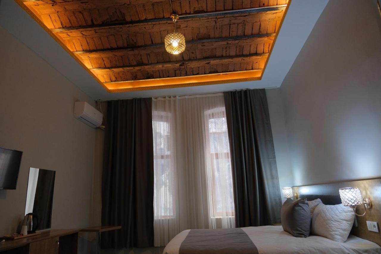 Adamantides Hotel イスタンブール エクステリア 写真